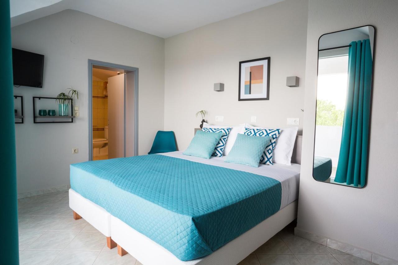 Joya Ofrynio Stylish Suites โอฟรีนีออน ภายนอก รูปภาพ