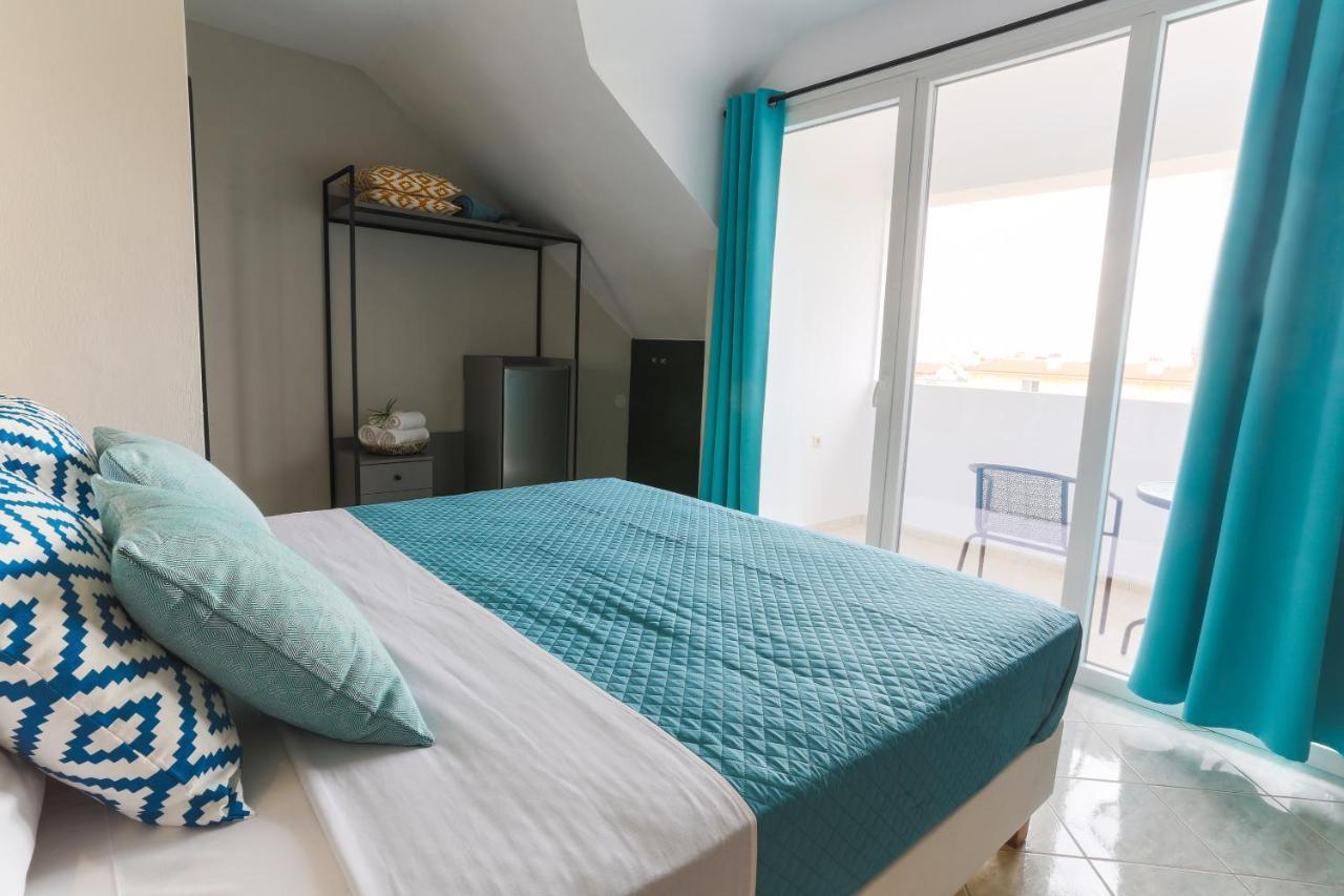 Joya Ofrynio Stylish Suites โอฟรีนีออน ภายนอก รูปภาพ