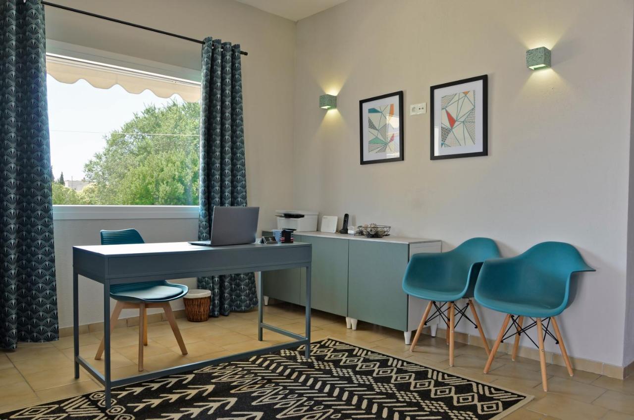Joya Ofrynio Stylish Suites โอฟรีนีออน ภายนอก รูปภาพ