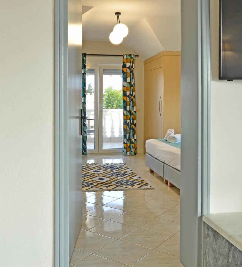 Joya Ofrynio Stylish Suites โอฟรีนีออน ห้อง รูปภาพ