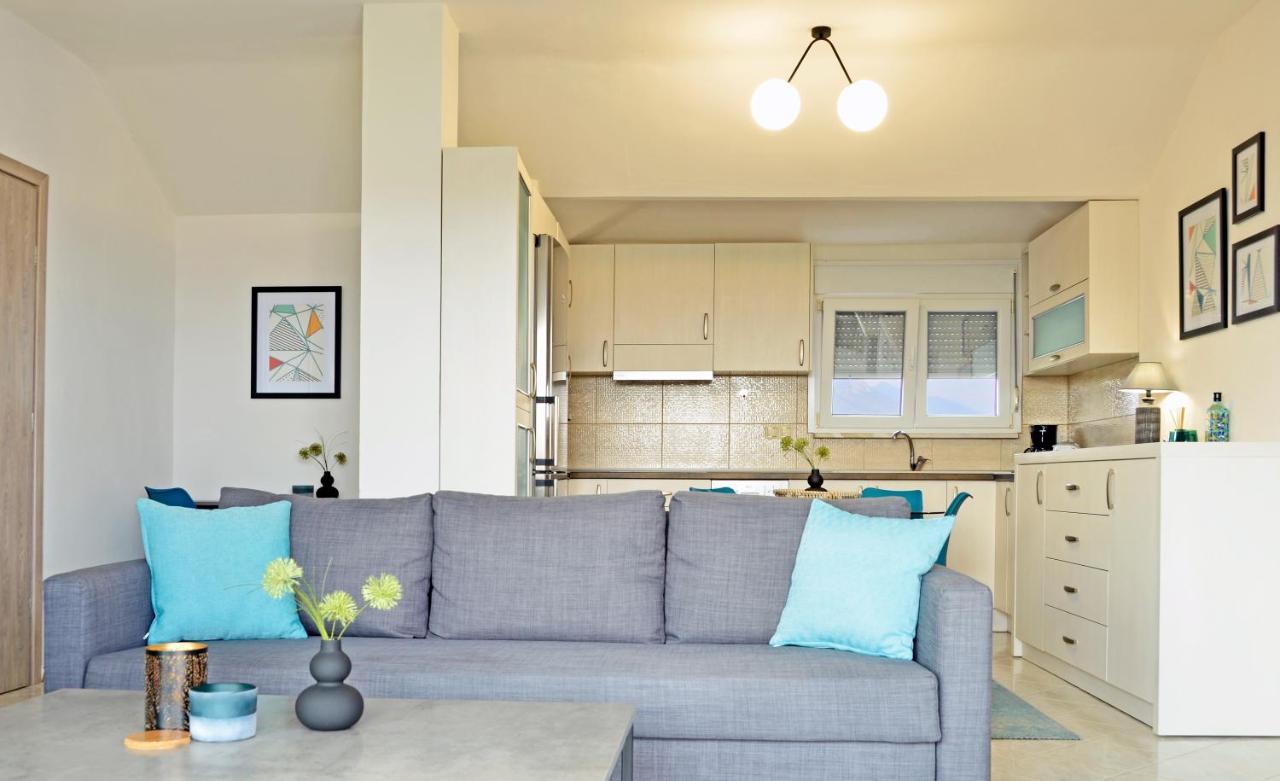 Joya Ofrynio Stylish Suites โอฟรีนีออน ภายนอก รูปภาพ