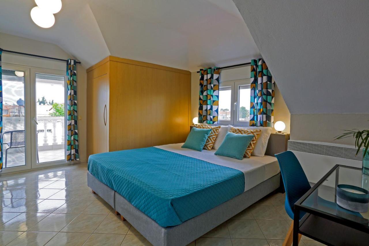 Joya Ofrynio Stylish Suites โอฟรีนีออน ภายนอก รูปภาพ