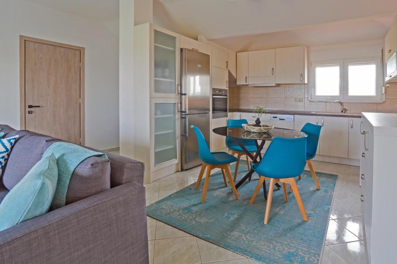 Joya Ofrynio Stylish Suites โอฟรีนีออน ภายนอก รูปภาพ