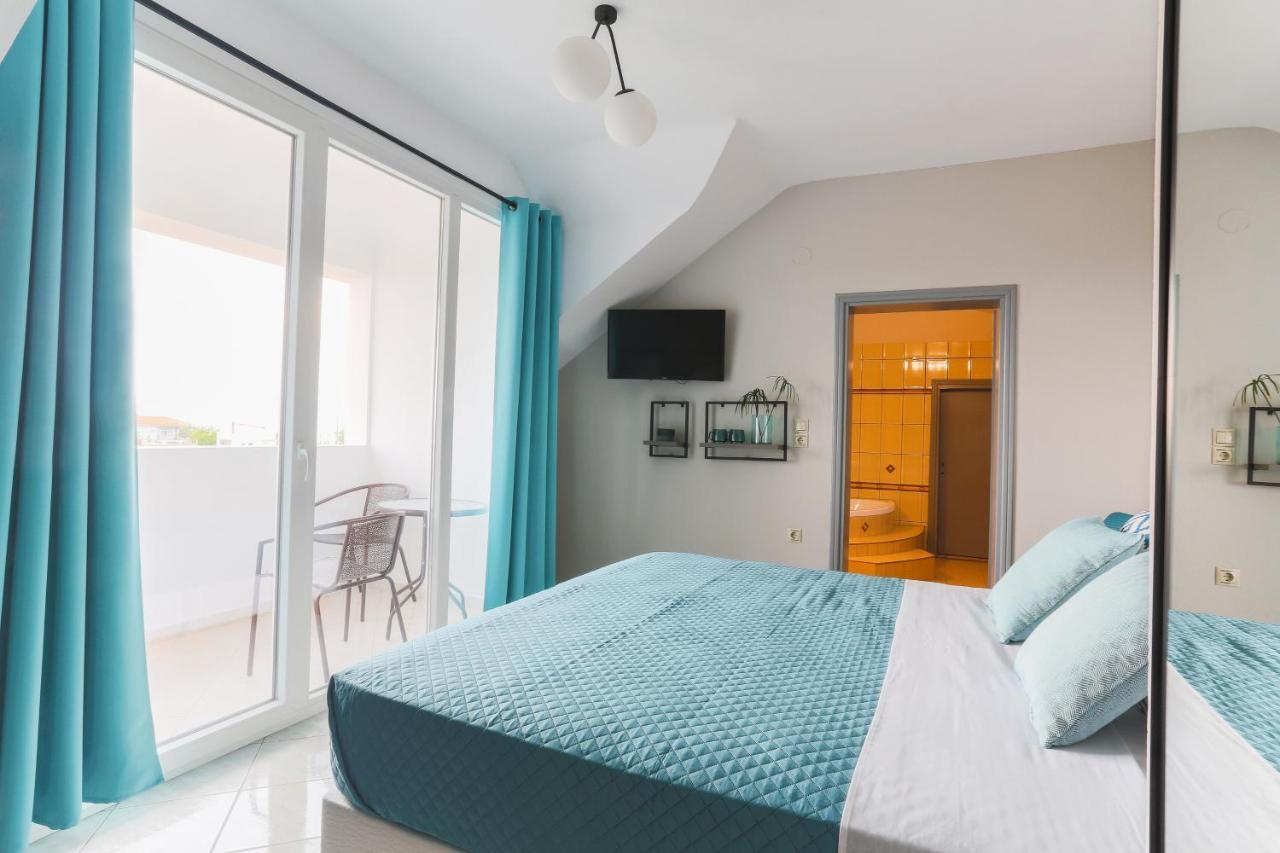 Joya Ofrynio Stylish Suites โอฟรีนีออน ภายนอก รูปภาพ